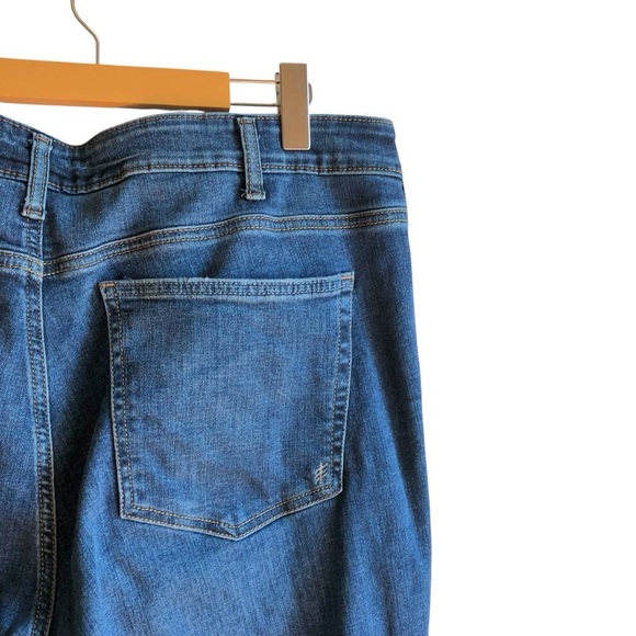 Silver Jeans Most Wanted Flare Max Flex Denim Size 20W - Picture 11 of 13